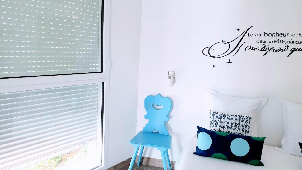 Janea Big Blue House Apartment Reichsfeld Bagian luar foto